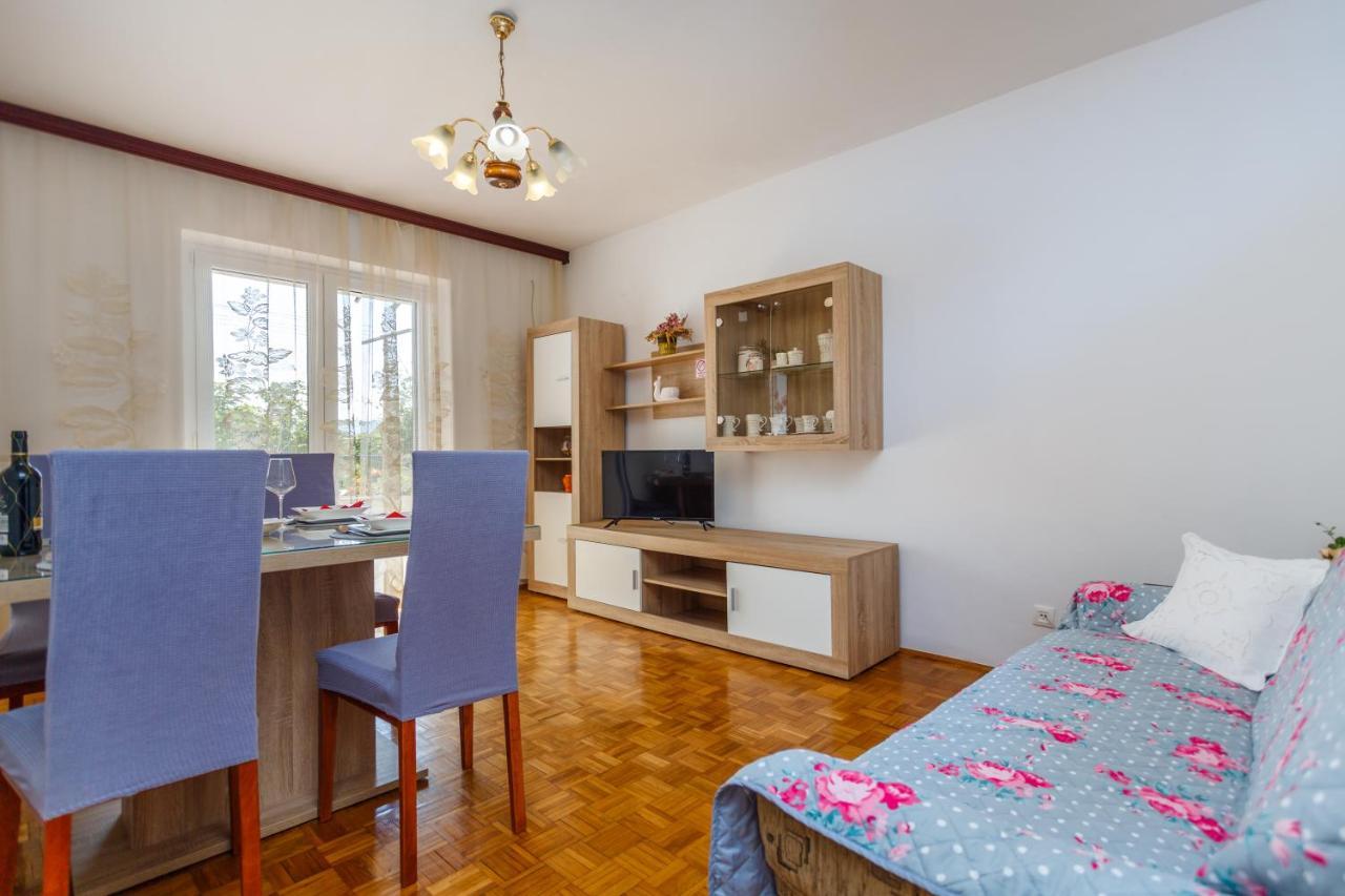 Apartment Dragica Крк Екстер'єр фото