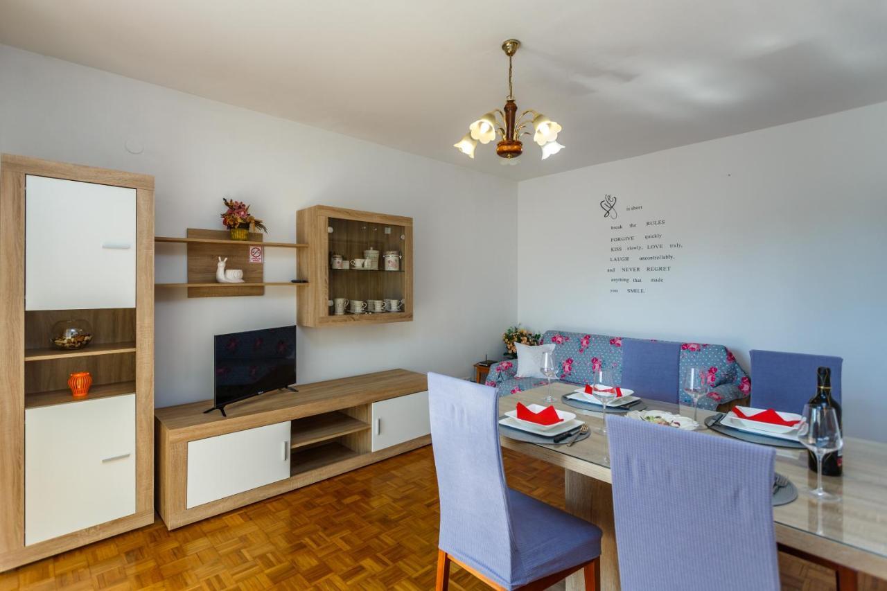 Apartment Dragica Крк Екстер'єр фото