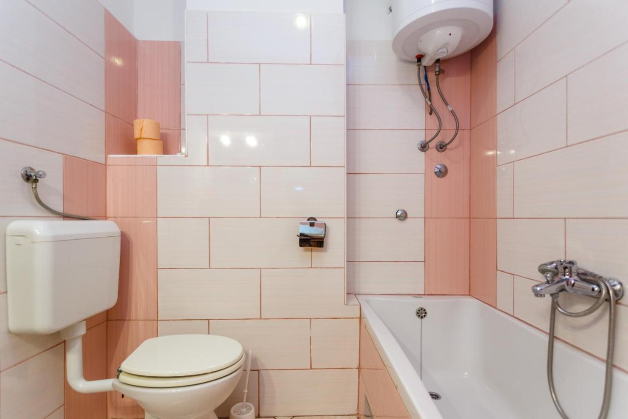 Apartment Dragica Крк Екстер'єр фото