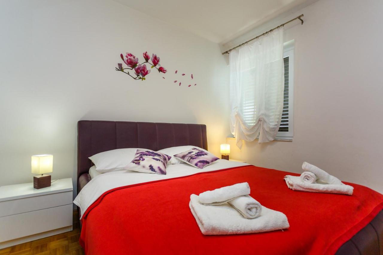 Apartment Dragica Крк Екстер'єр фото